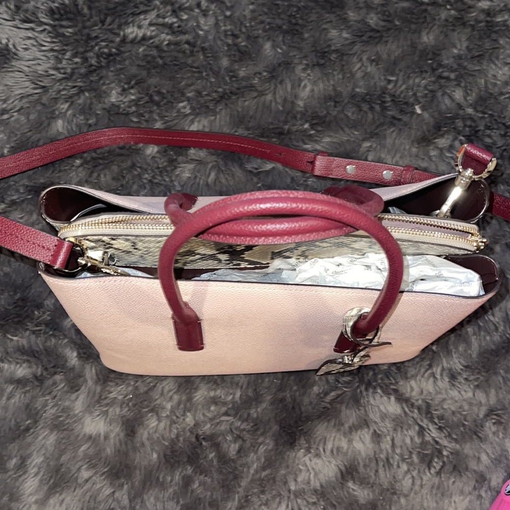 Kate Spade ♠️ - Picture 5 of 8